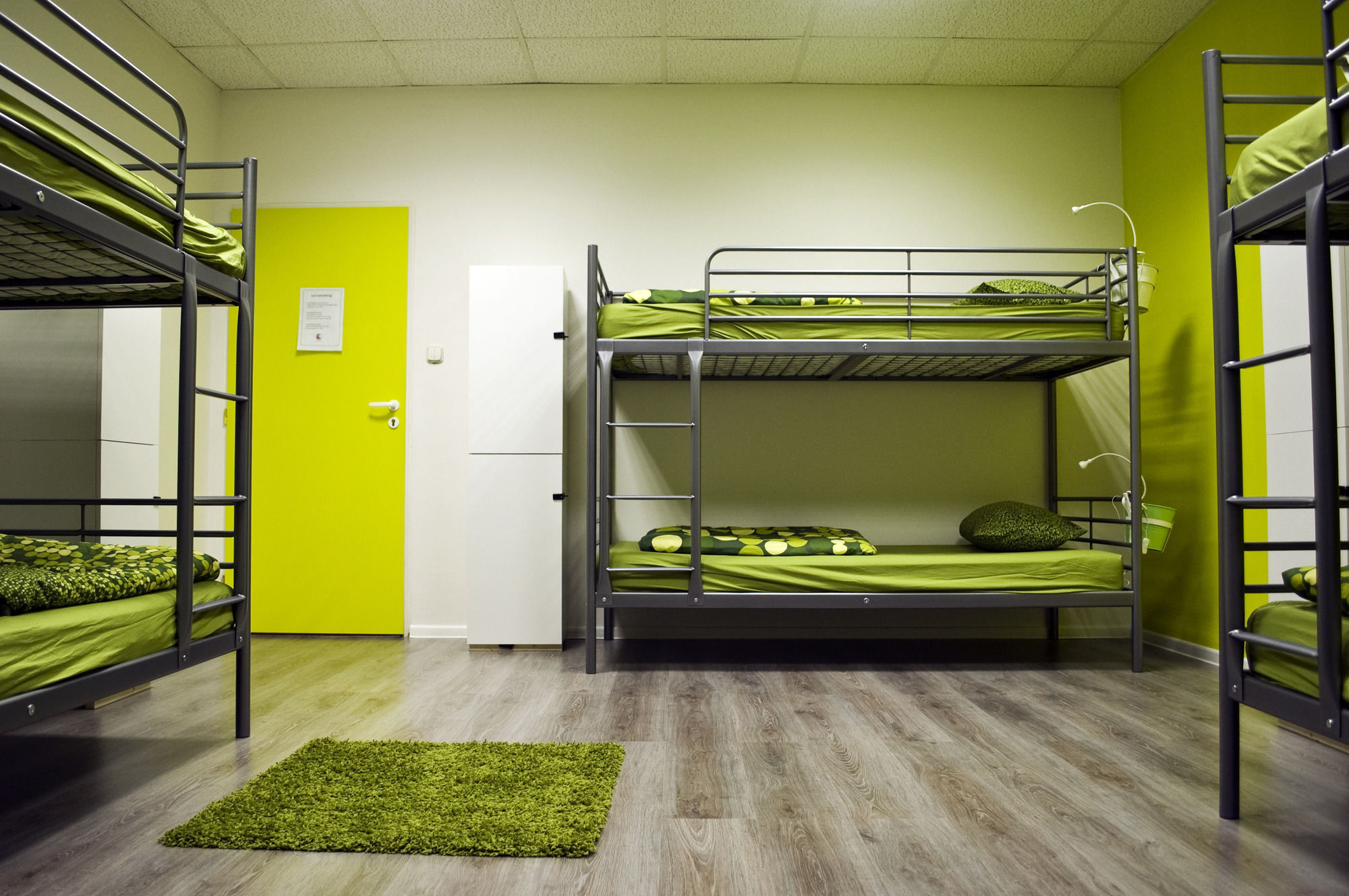 Фото Nitra Glycerin Hostel