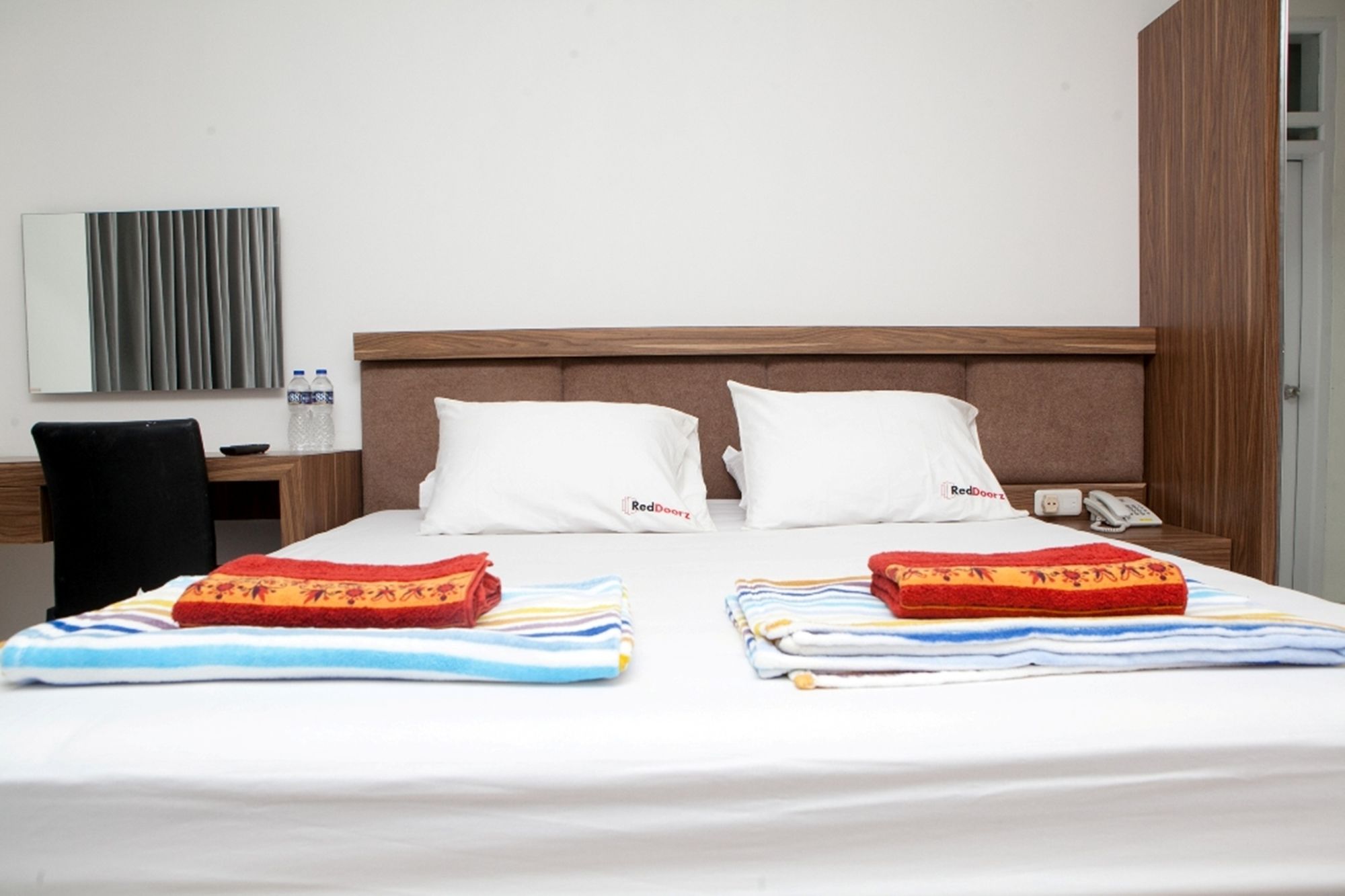 Фото RedDoorz Plus near Sukajadi 2