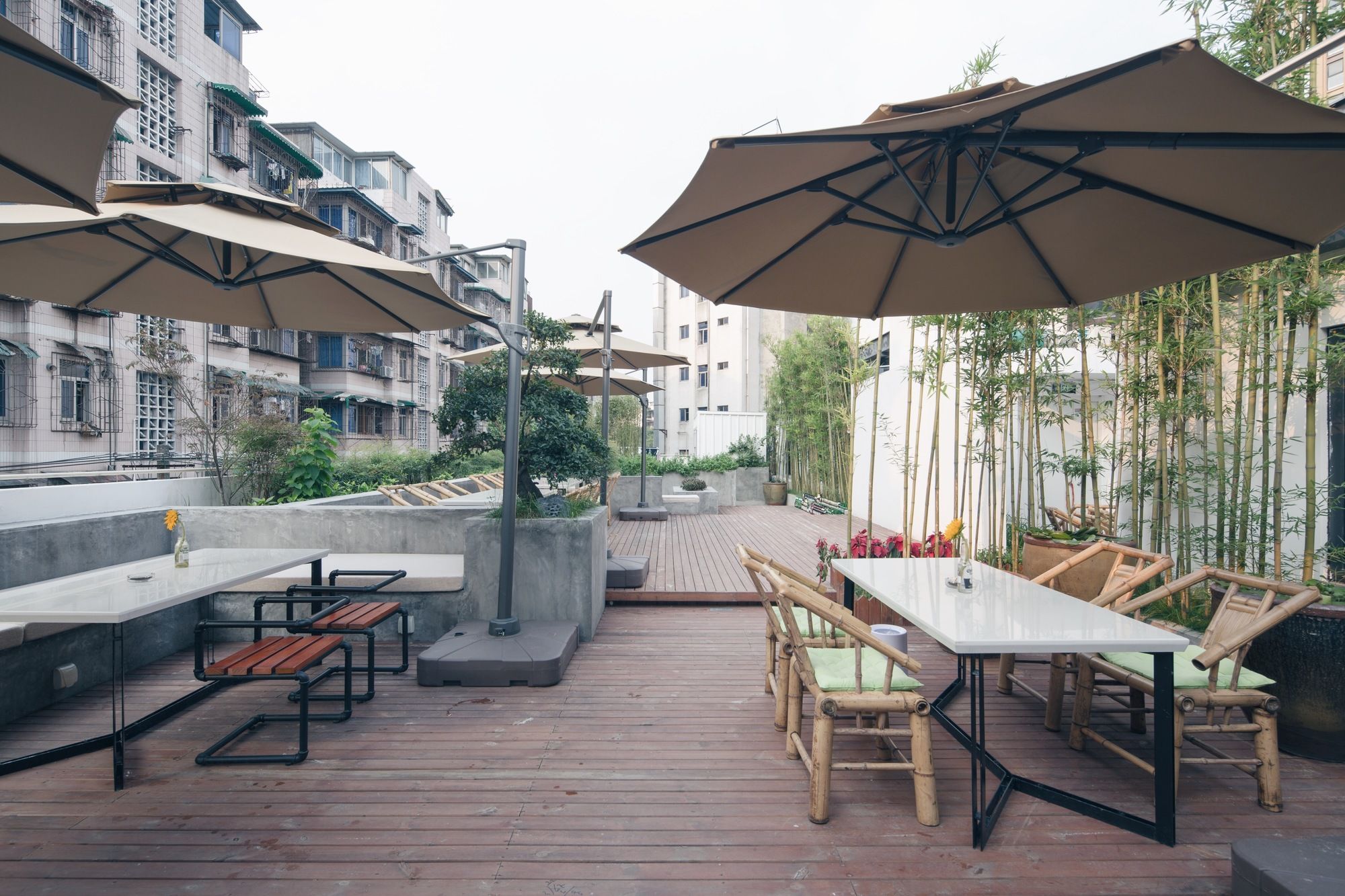 Фото Travelling With Hotel Chengdu Wide and Narrow Alley