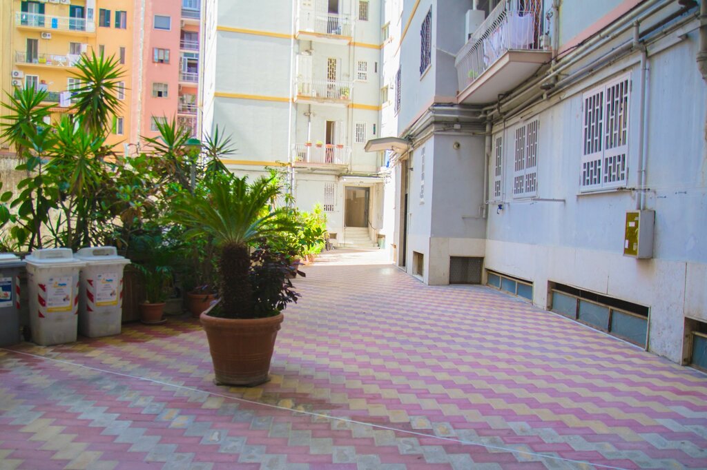 Apartments Sweet Rooms in Easy House, Naples, photo