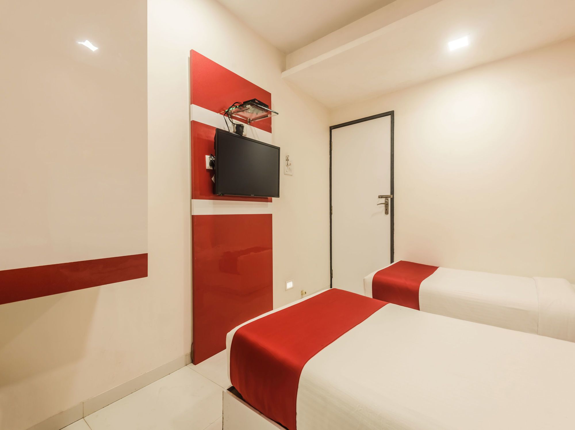 Фото Oyo 7407 Hotel Blue Sea