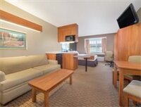 Фото Microtel Inn & Suites by Wyndham Raton