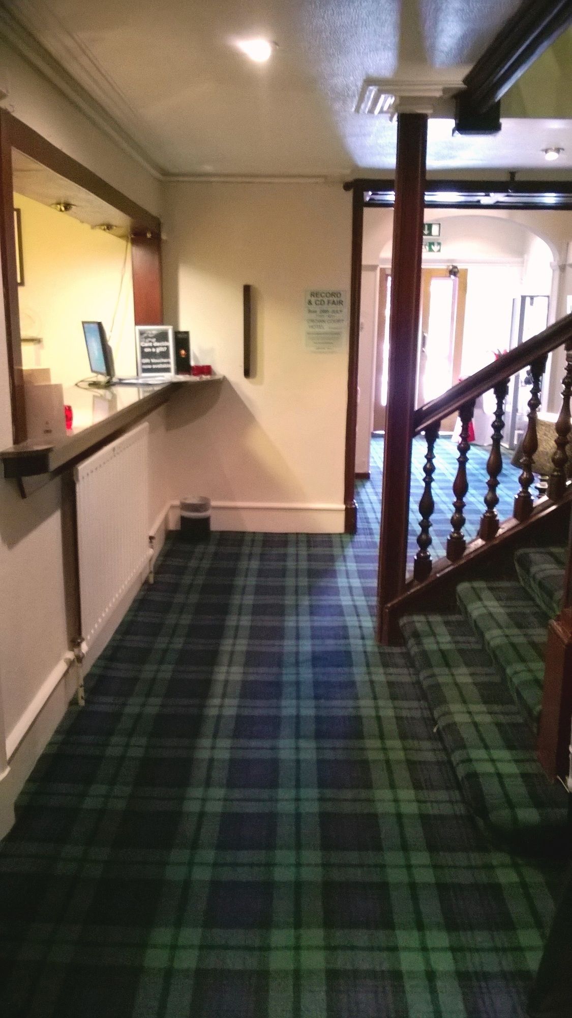 Фото Crown Court Hotel & Bar