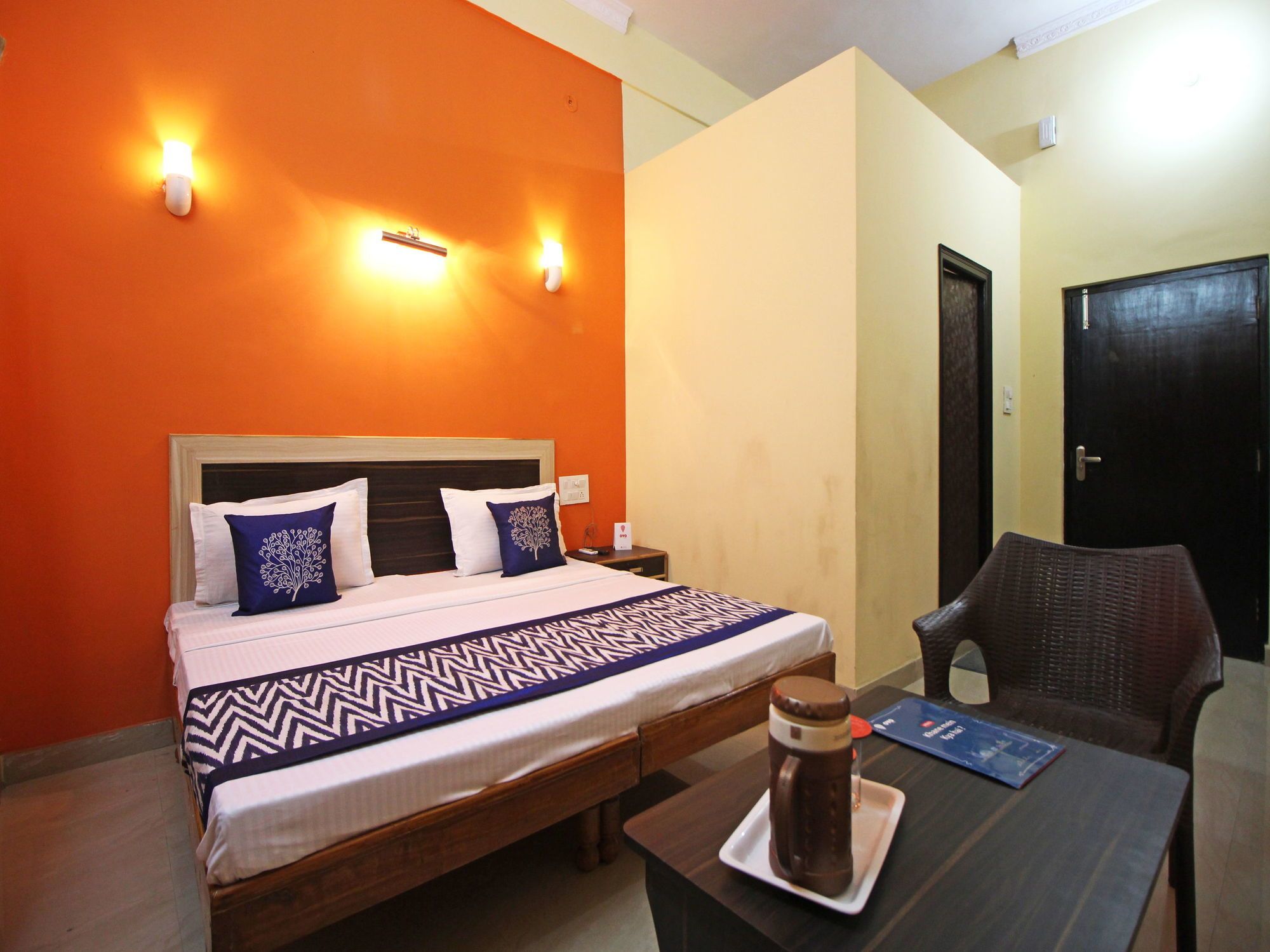 Фото Oyo 4715 Kk Residency