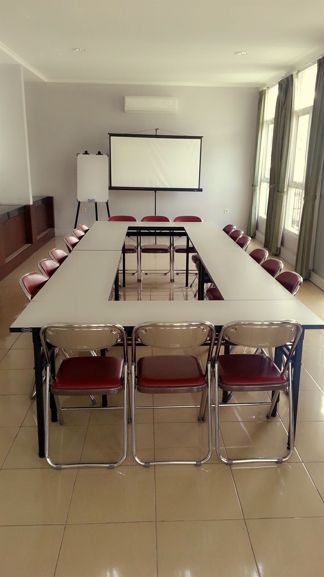 Фото Ottenville Boutique Hotel