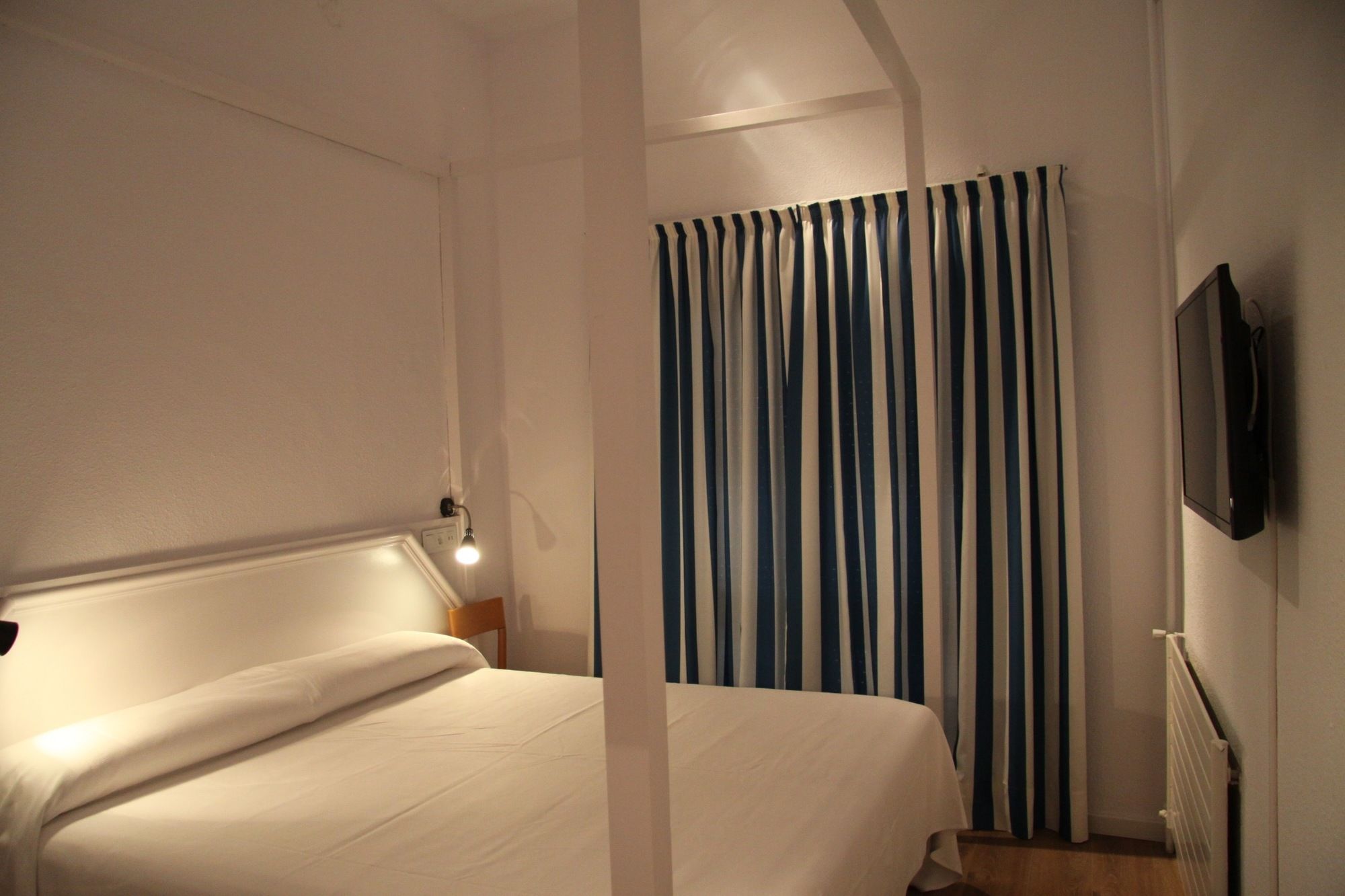 Фото Hotel Marina Palamós