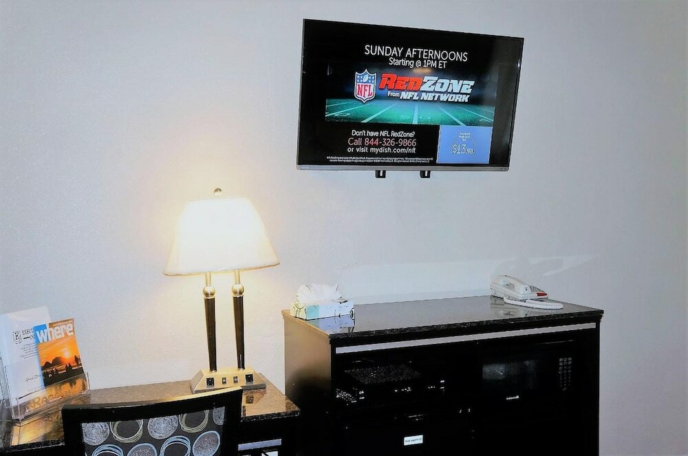 Фото Executive Inn Hotel