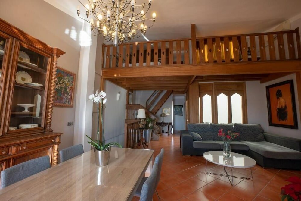 Фото Apartamentos Abril