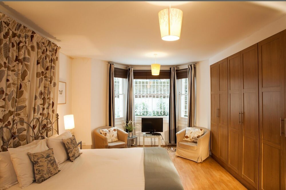 Фото Lamington Apartments