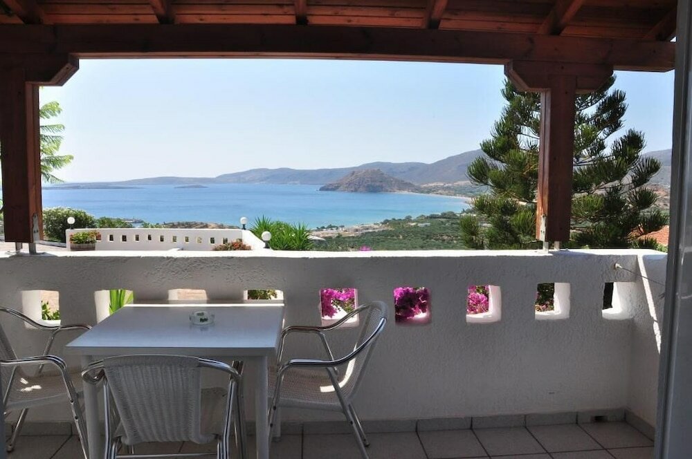 Фото Castri Village Hotel