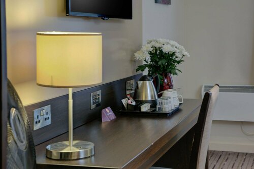 Гостиница Premier Inn Huddersfield West в Хаддерсфилде