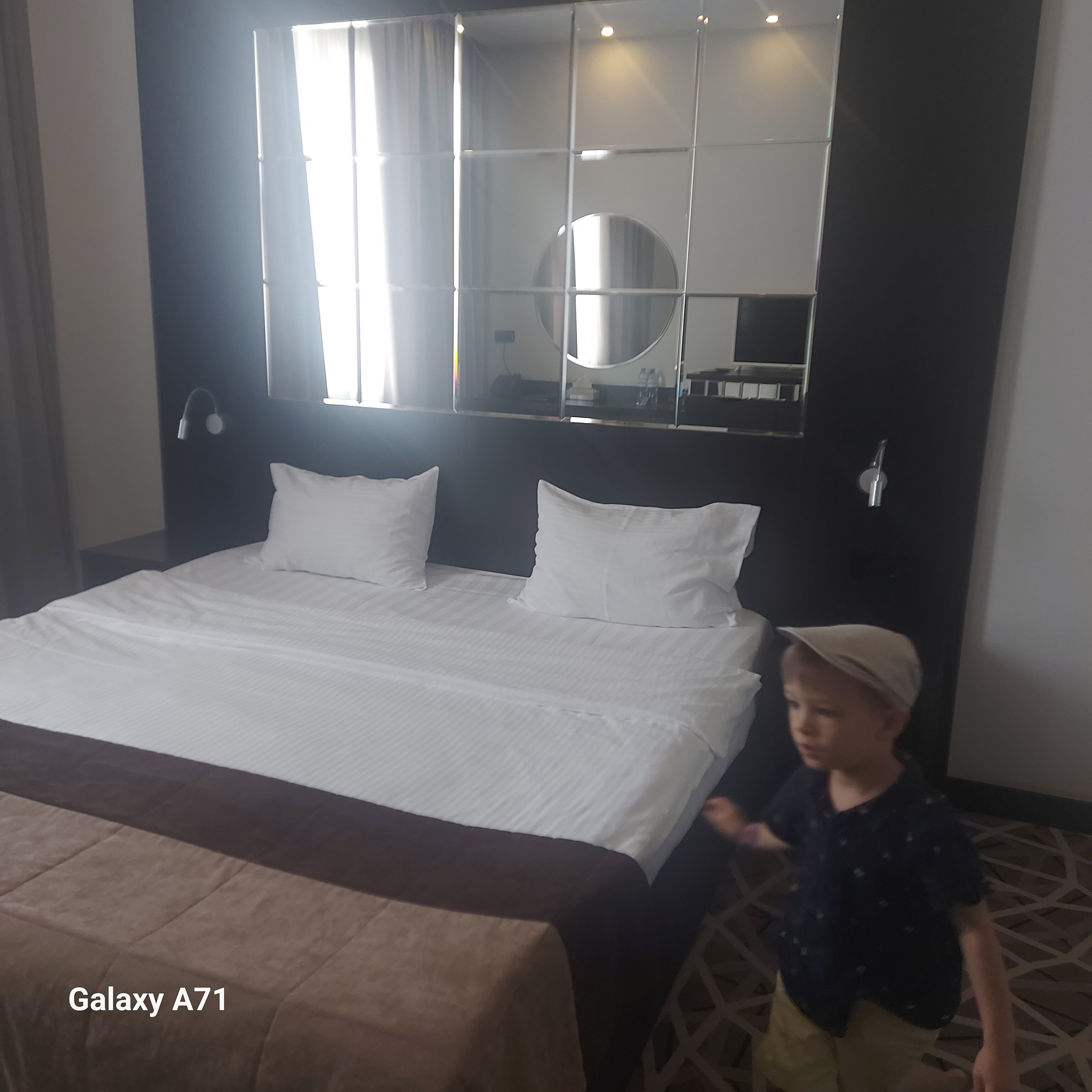 Фото Hollywood De Luxe