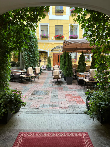 Внешний вид отеля Гельвеция в Санкт-Петербурге, фото 4