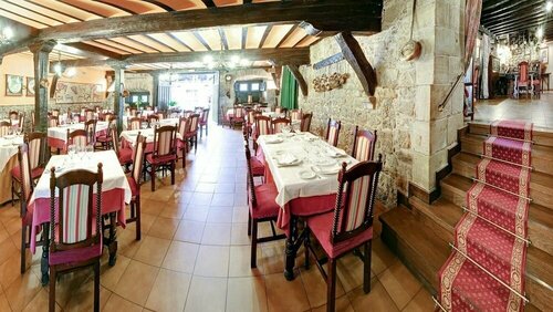 Внешний вид отеля Hotel Altamira в Сантильяна-дель-Маре, фото 2