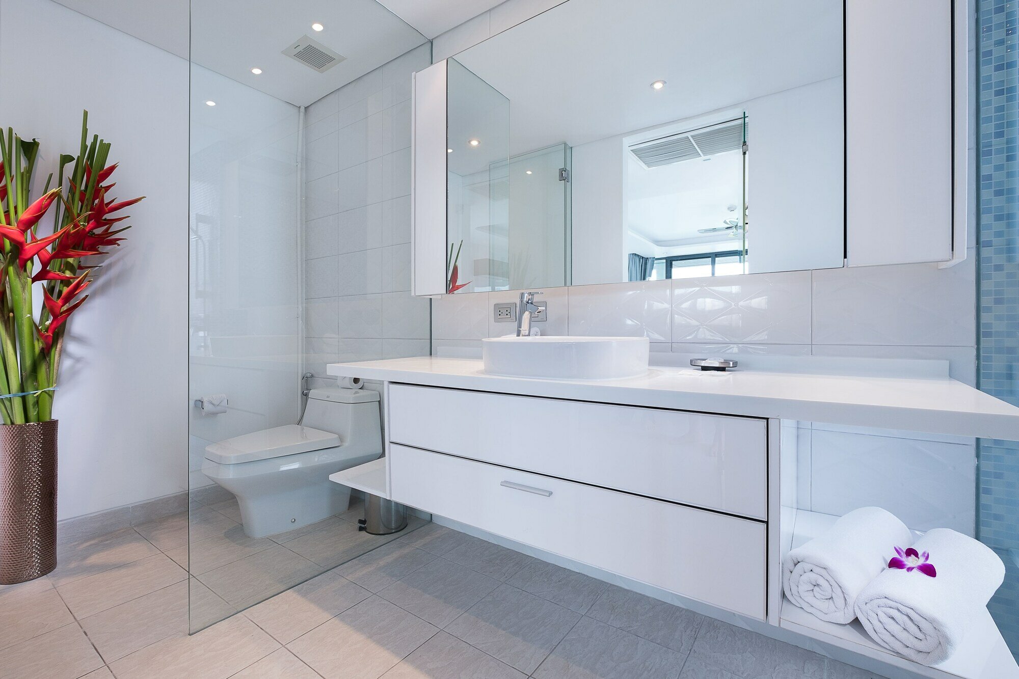 Фото Absolute Twin Sands Resort & SPA Patong