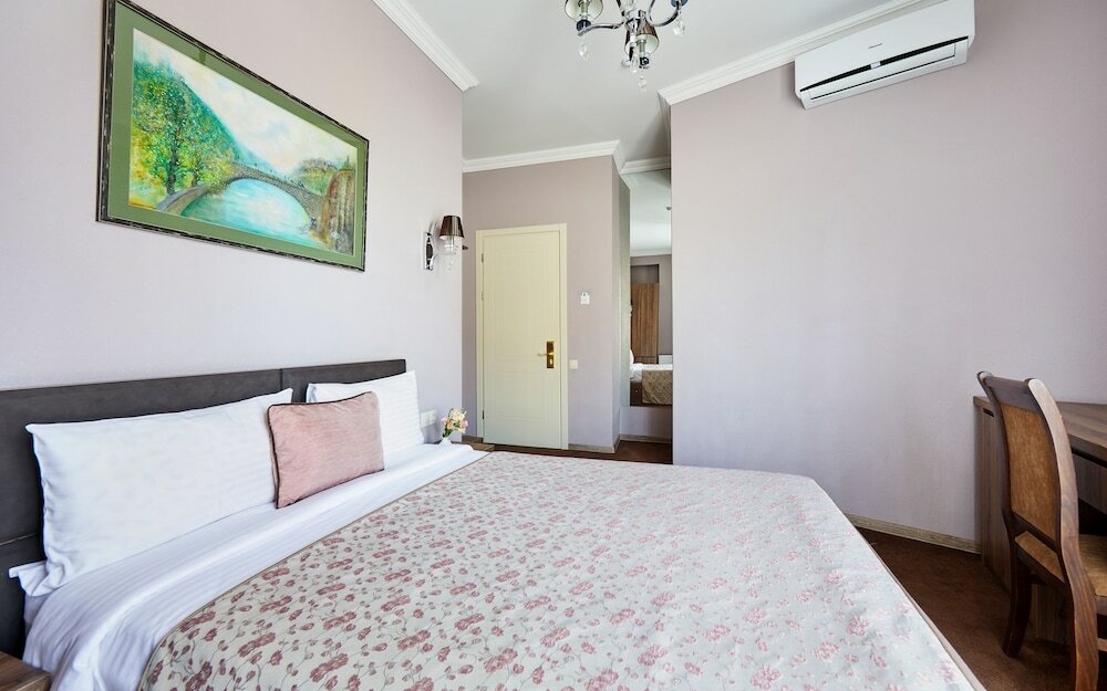 Фото Hotel Pushkin