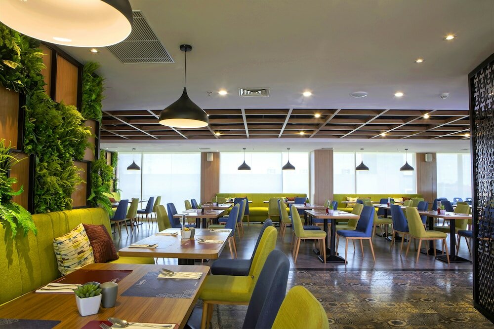 Фото Hotel Dafam Pacific Caesar Surabaya