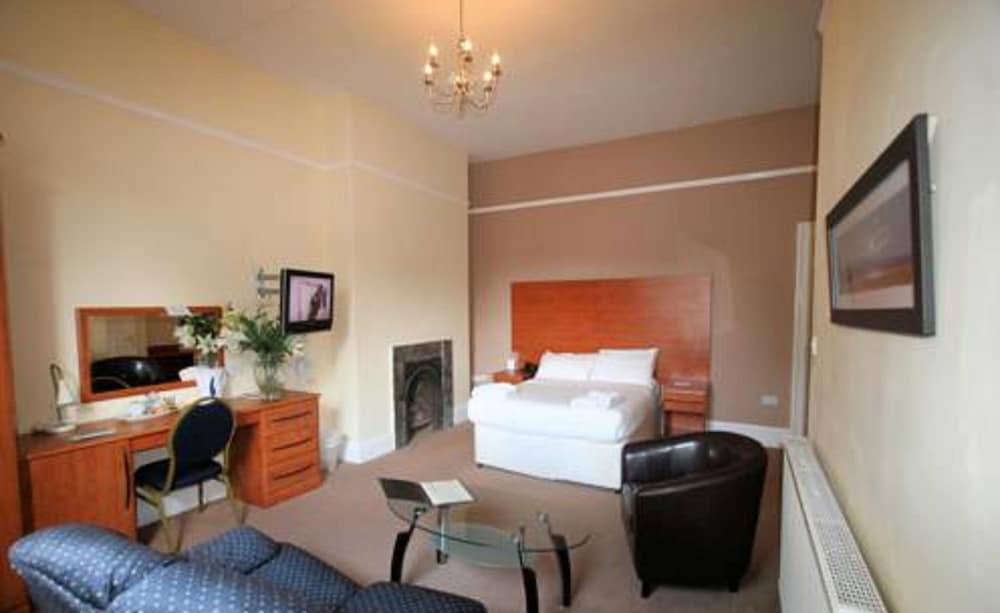 Фото The Edgbaston Palace Hotel