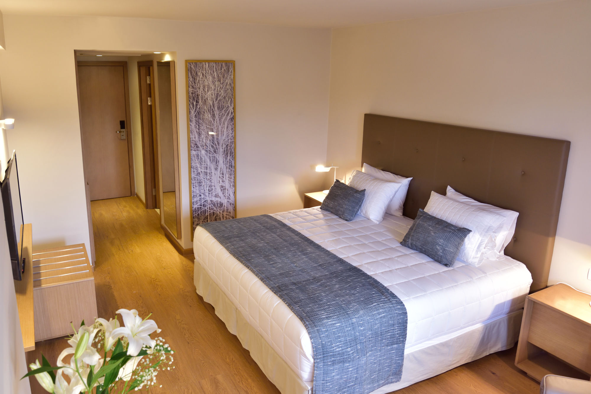 Фото Dazzler by Wyndham Asuncion