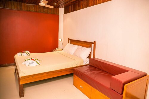 Гостиница The Hideaway Hotel в Порт-Морсби