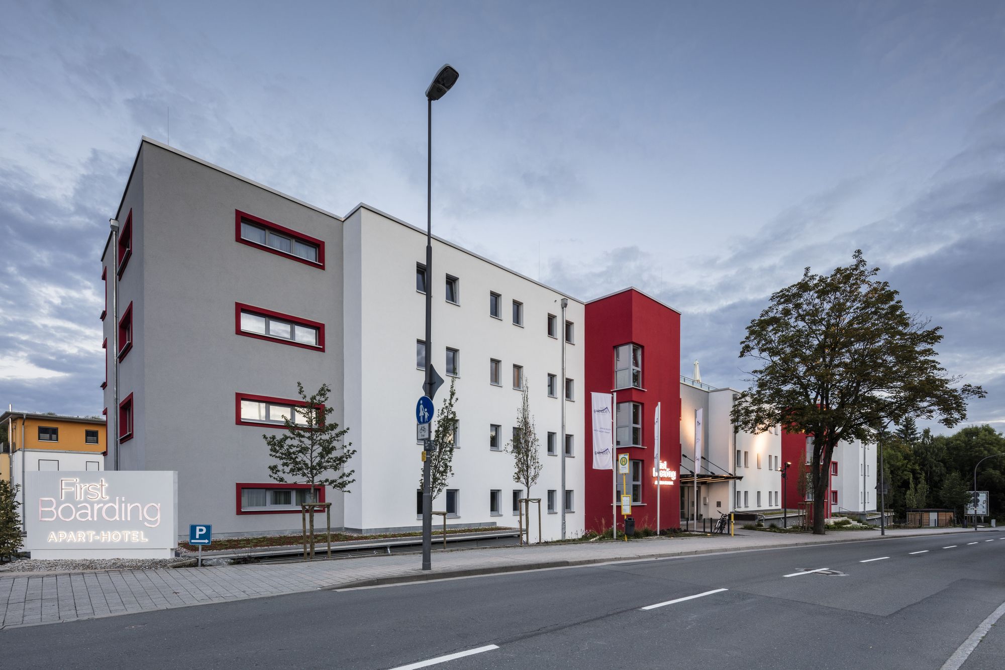 Фото Apart Hotel FirstBoarding Bayreuth