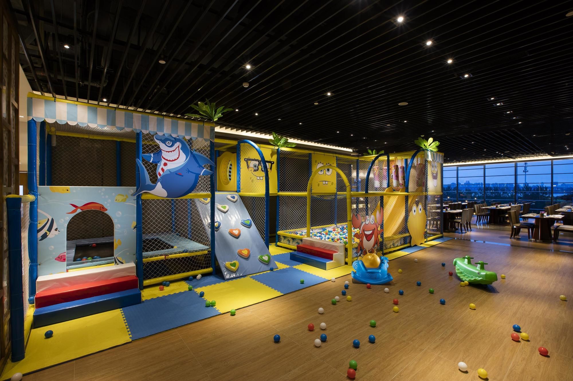 Фото Hilton Wuhan Riverside