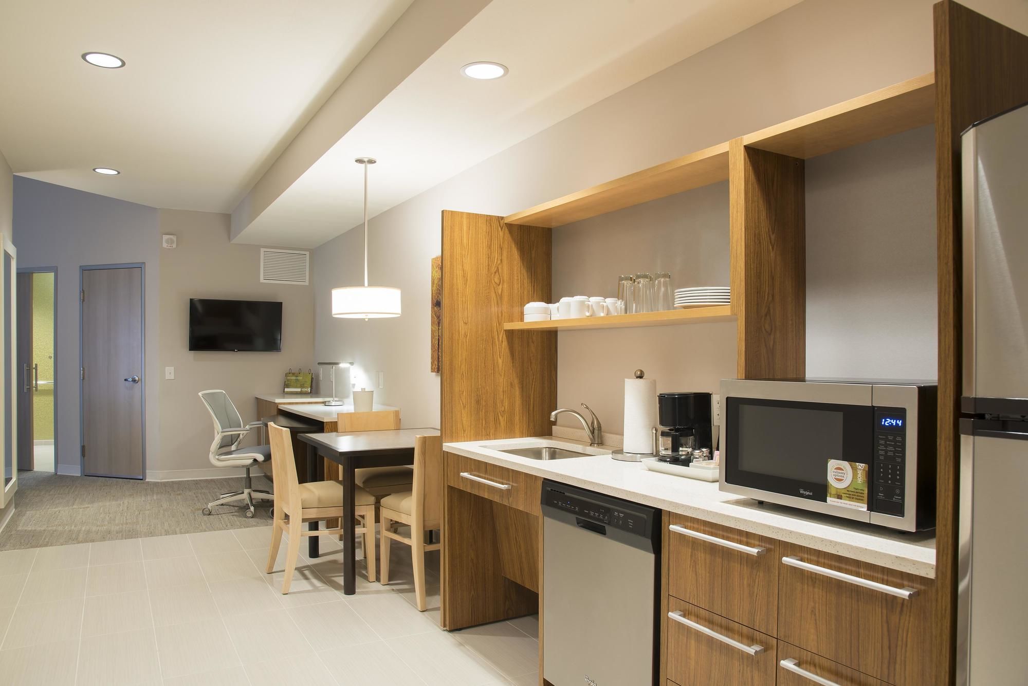 Фото Home2 Suites by Hilton Indianapolis Downtown