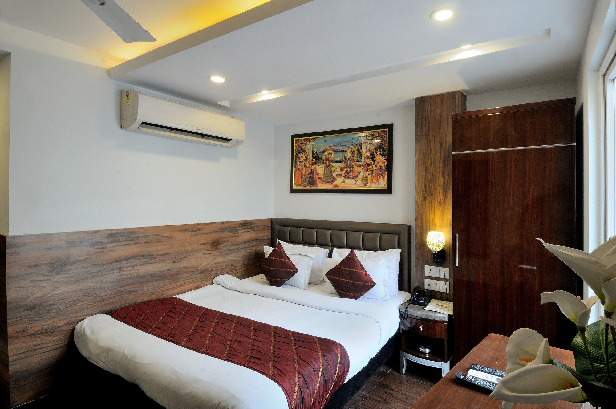 Фото Check In Room Chuna Mandi