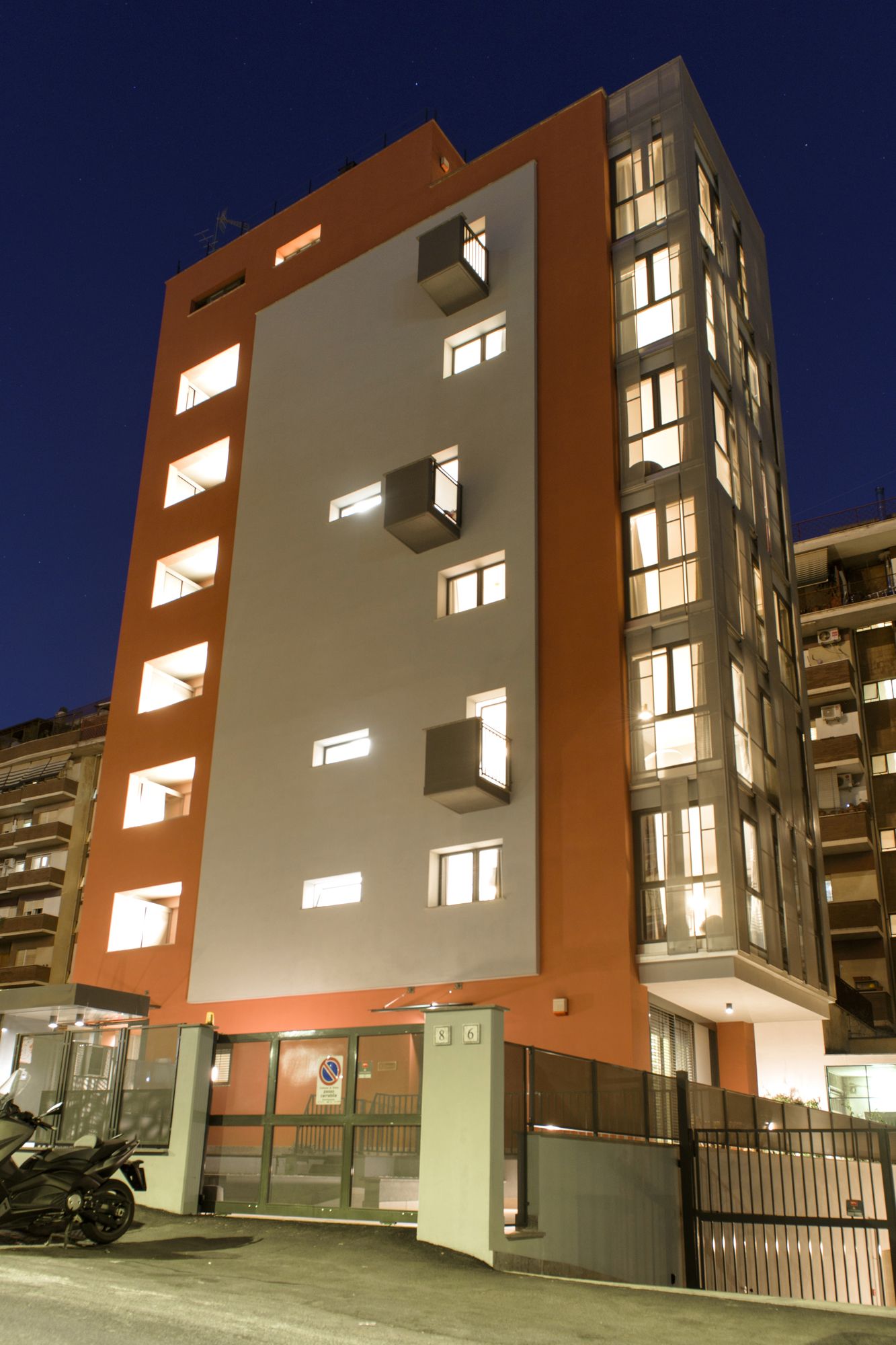 Фото отеля 1