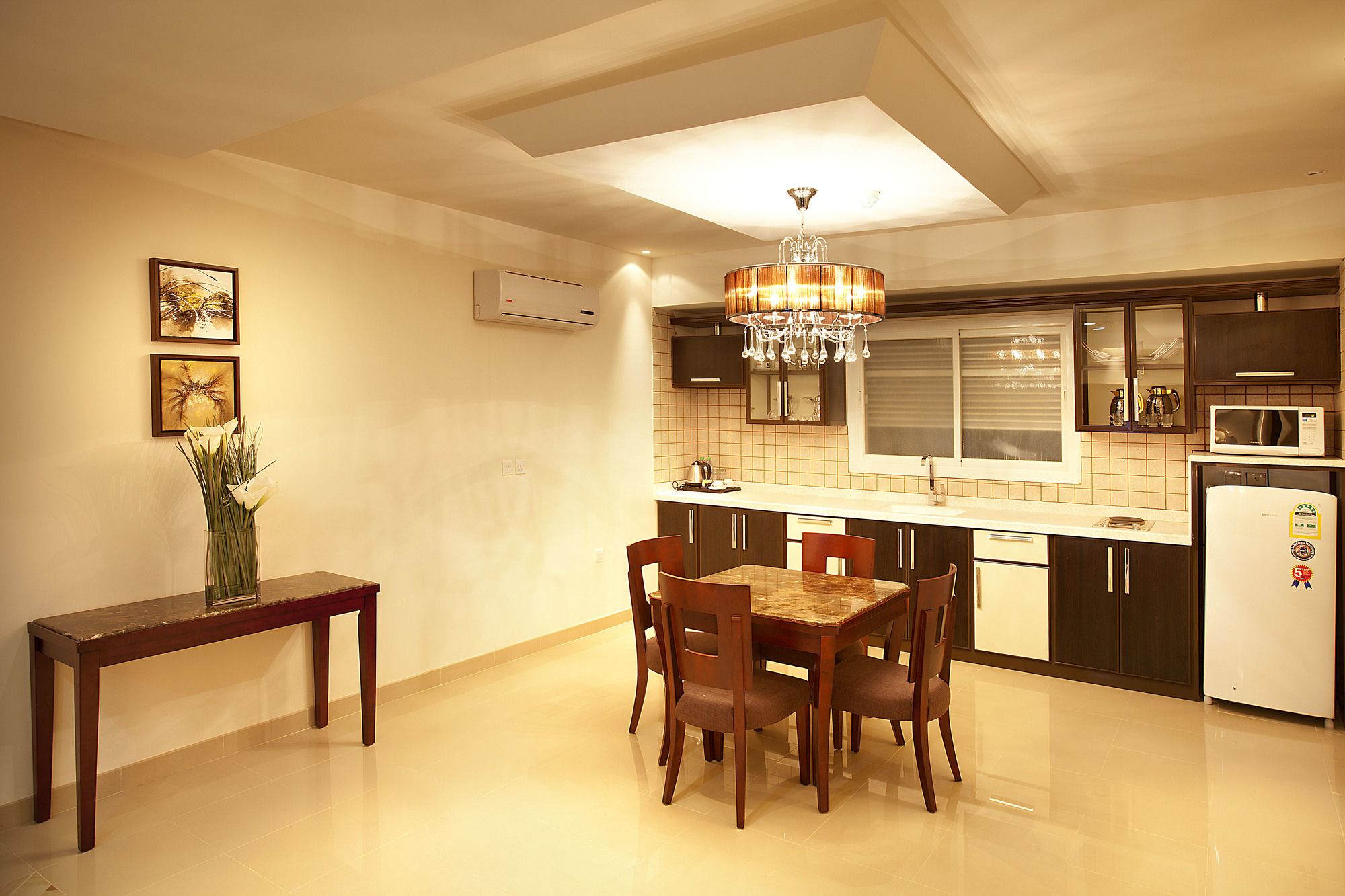 Фото Intour Qurtoba Hotel Suites