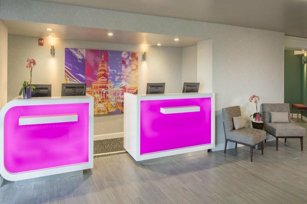 Фото DoubleTree by Hilton Hotel Austin Northwest Arboretum