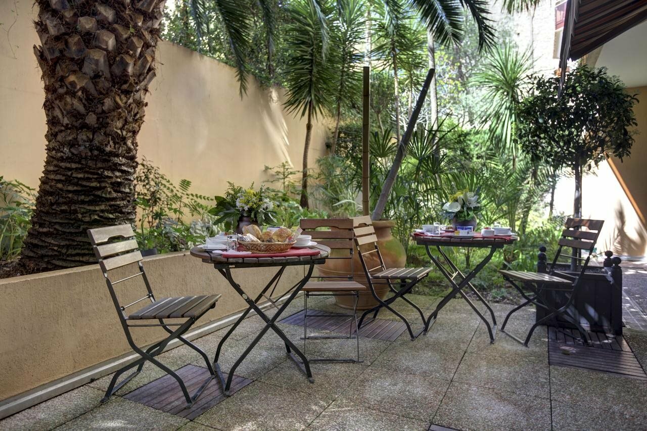 Фото Nice Promenade Residhome Aparthotel