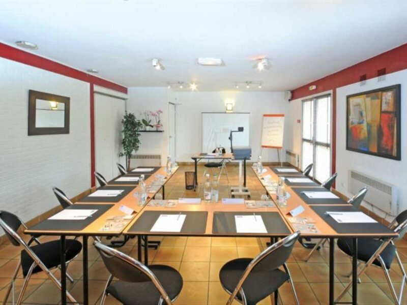 Фото Comfort Hotel Lille Lomme