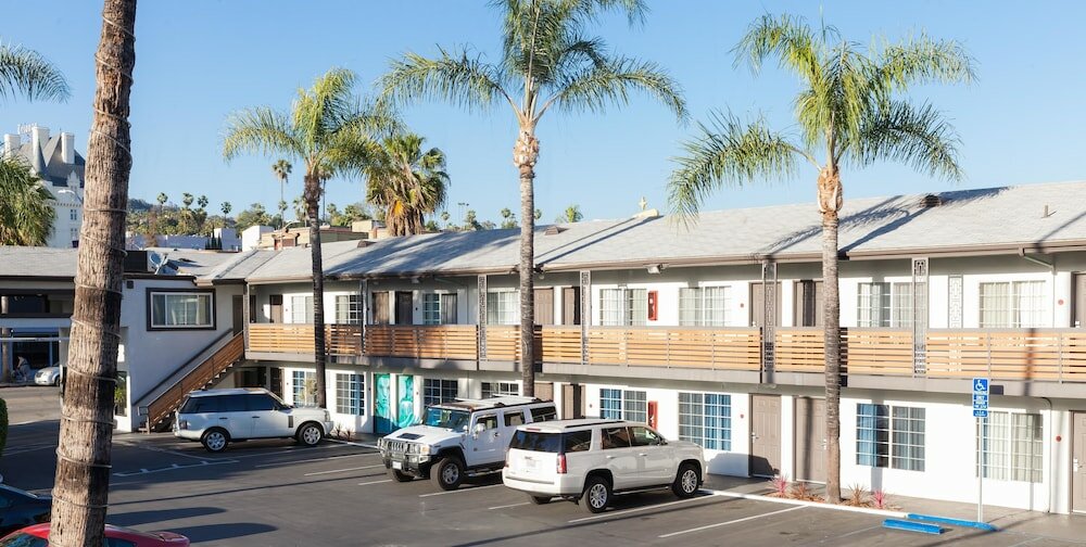 Фото отеля 3