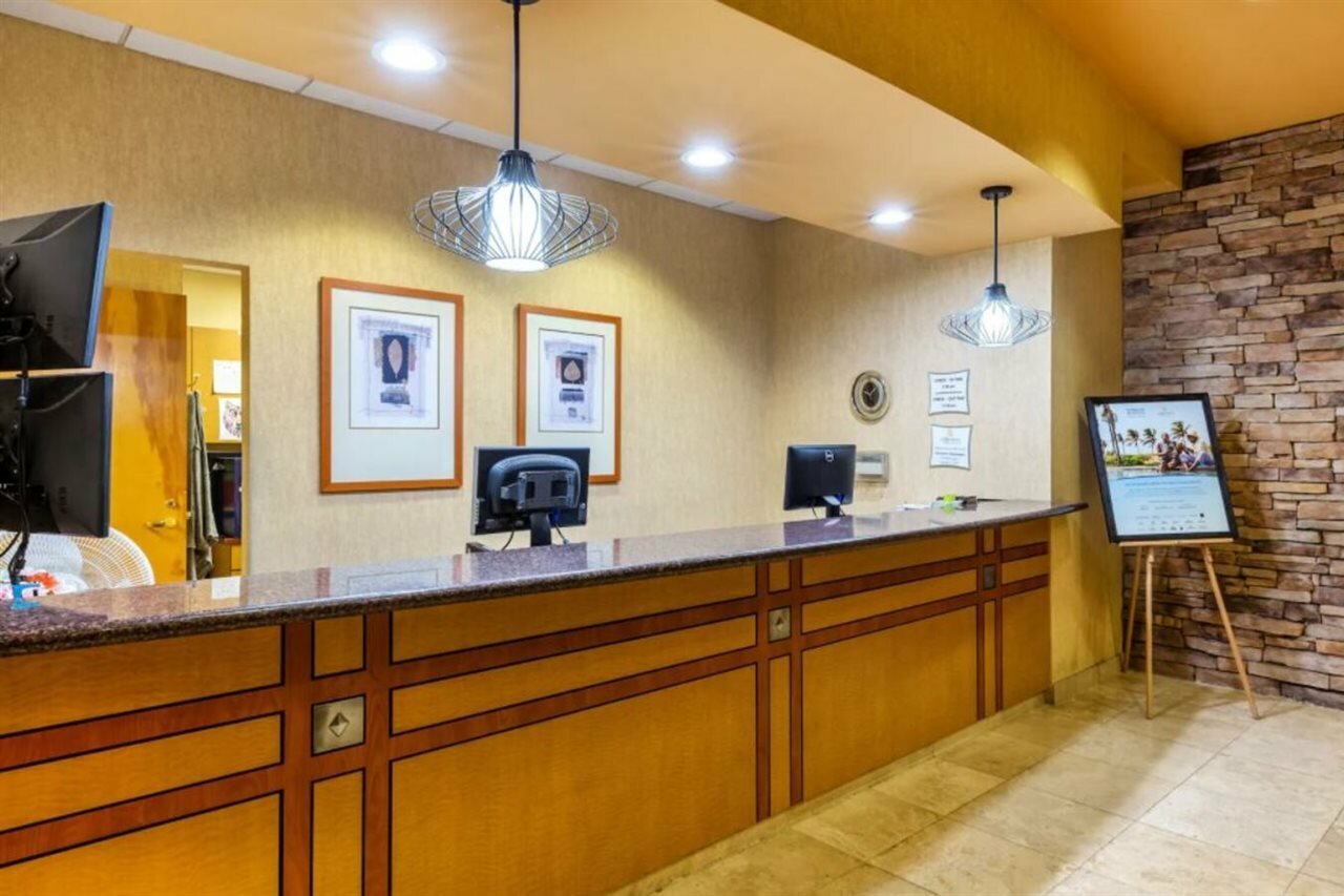 Фото La Quinta Inn & Suites by Wyndham Vancouver