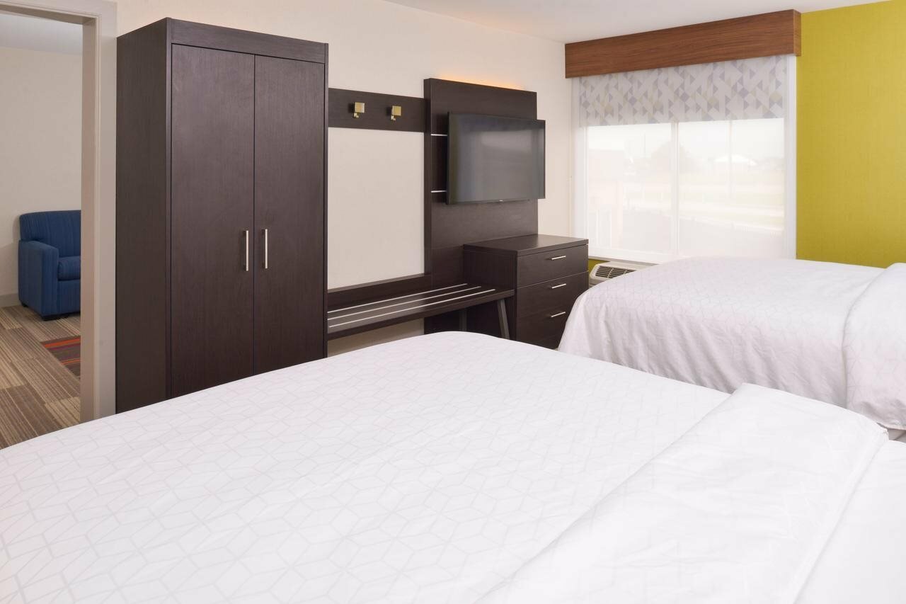 Фото Holiday Inn Express & Suites Shreveport - Downtown, an Ihg Hotel