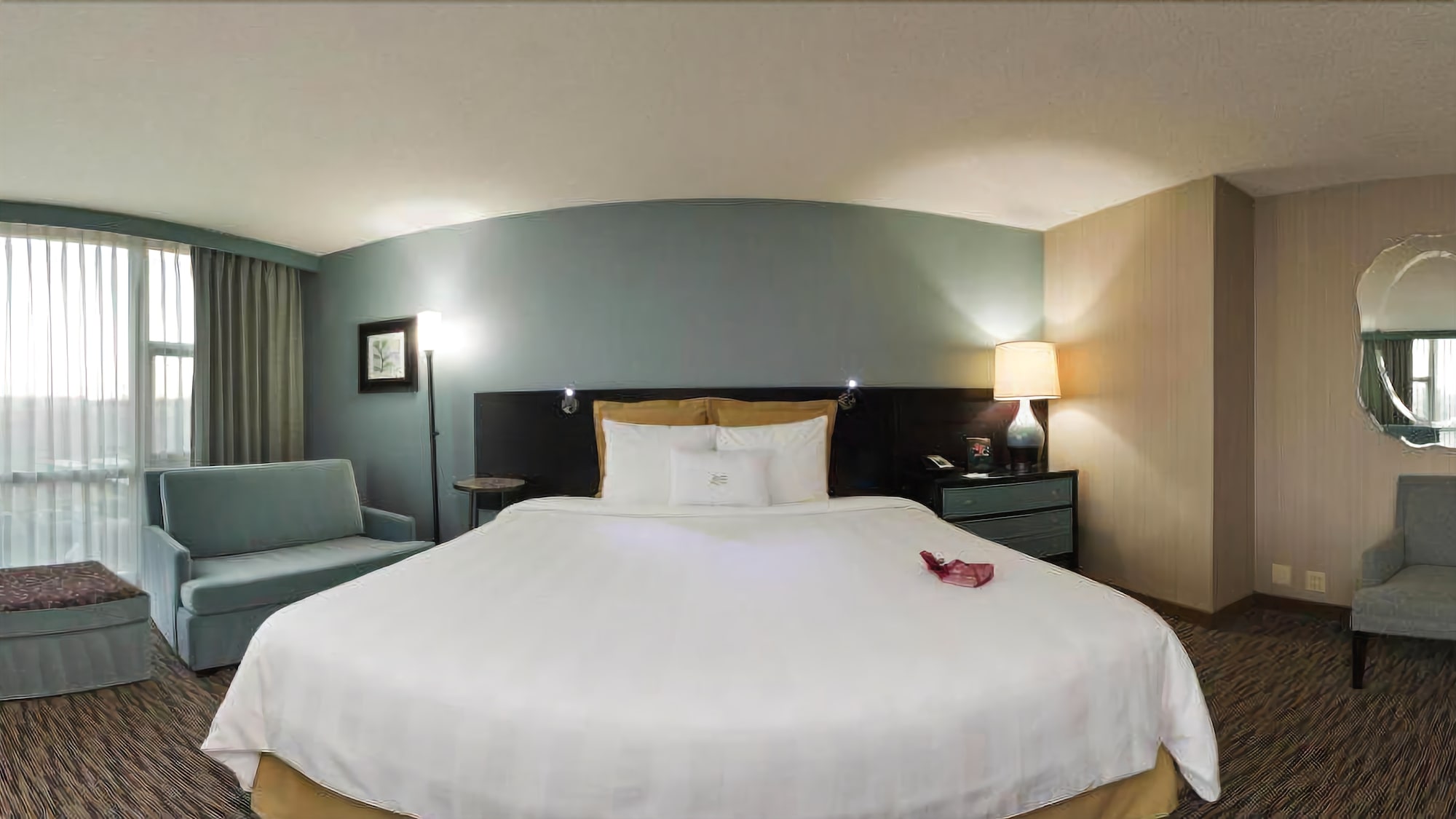 Фото Crowne Plaza Lombard Downers Grove, an Ihg Hotel