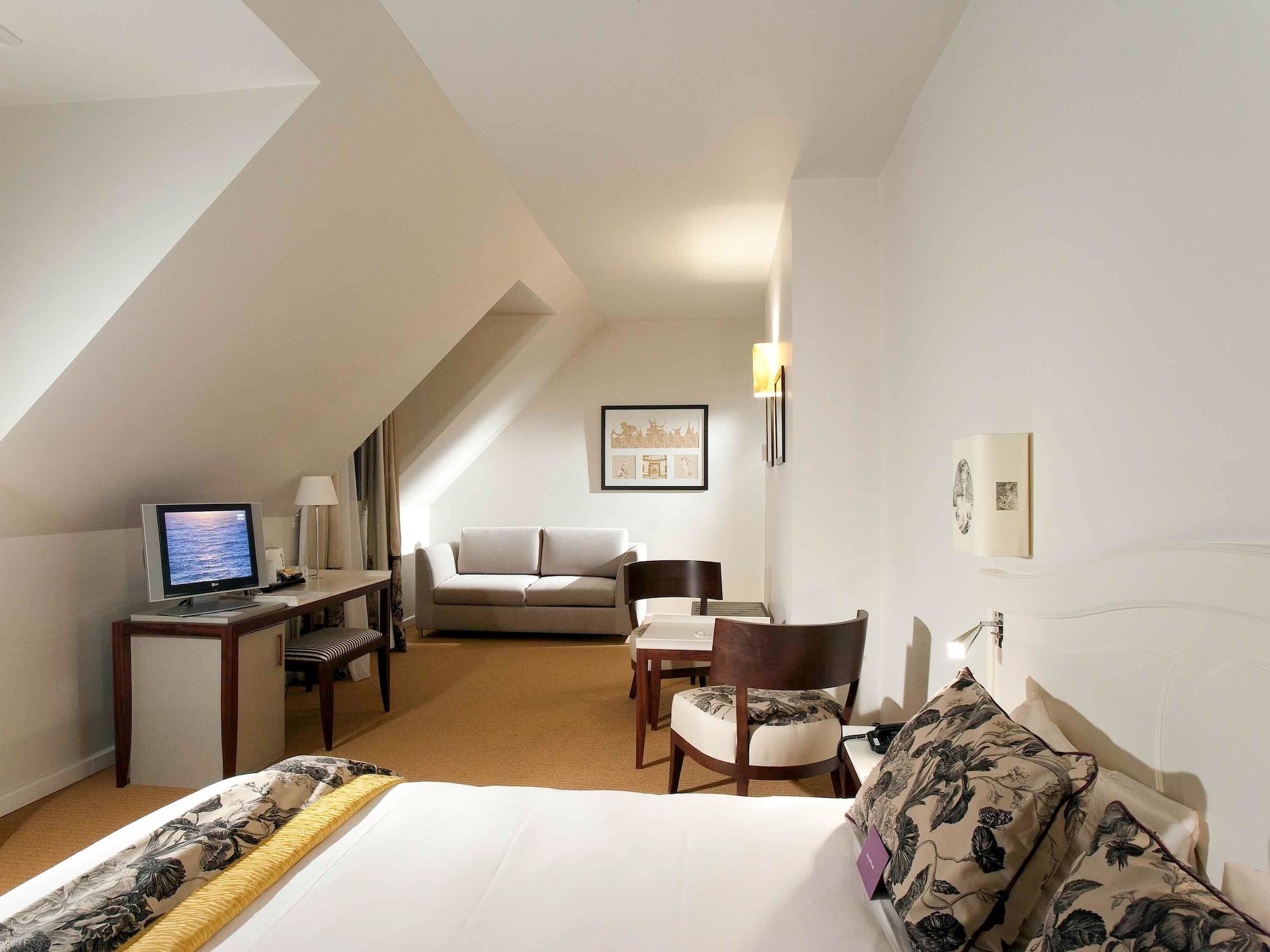 Фото Hôtel Mercure Rambouillet Relays du Château