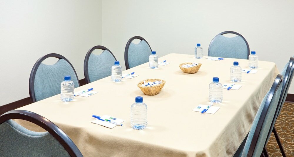 Фото Baymont by Wyndham East Windsor Bradley Airport