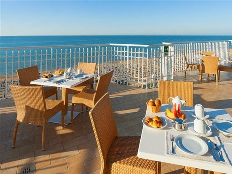 Фото Regent's Hotel