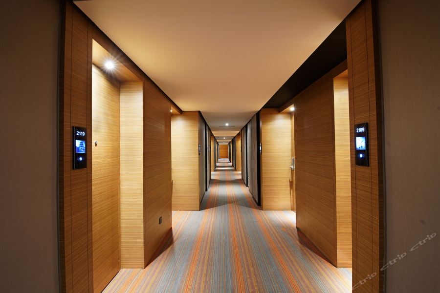 Фото Hampton by Hilton Zhuhai Chengfeng Plaza