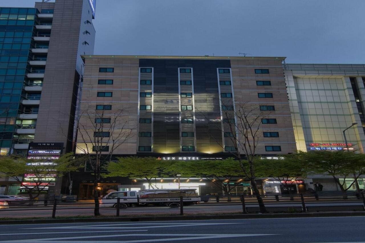 Фото Lex Tourist Hotel