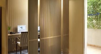 Фото Escale Oceania Aix-en-Provence