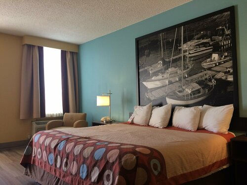 Гостиница Super 8 by Wyndham Thunder Bay в Тандер-Бей
