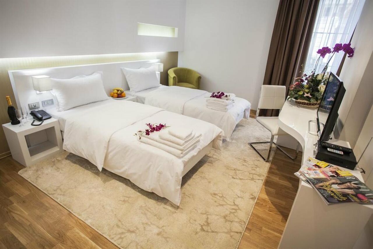 Фото Prestige Hotel Tirana