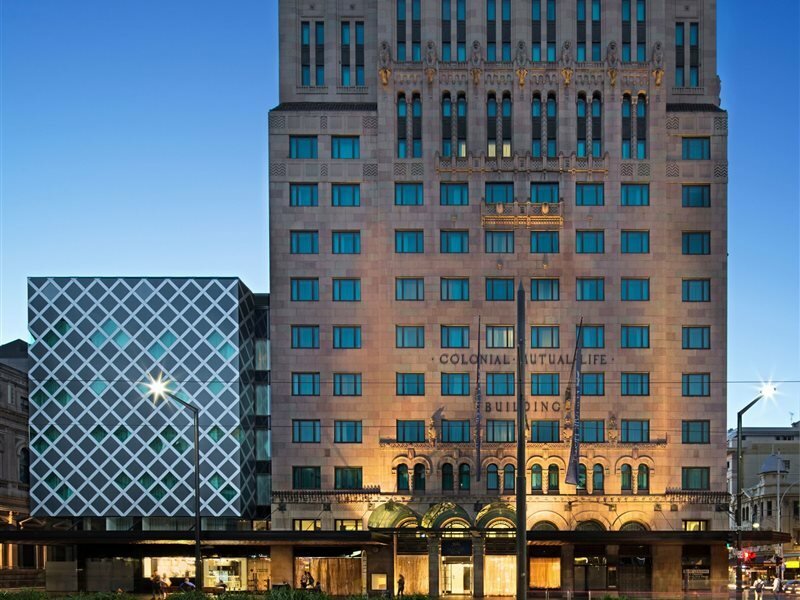 Фото Mayfair Hotel