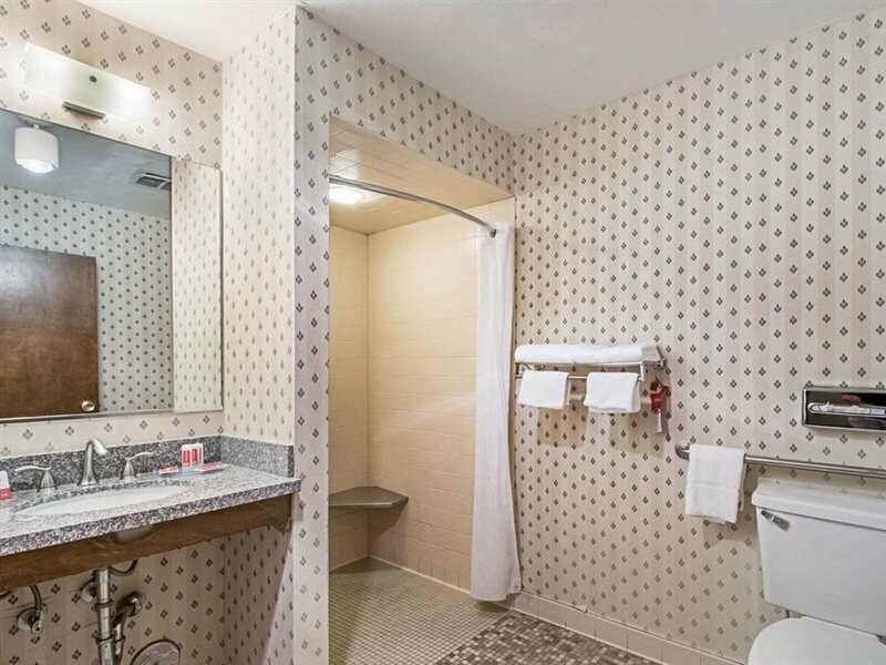 Фото Econo Lodge Inn & Suites Yuba City - Marysville