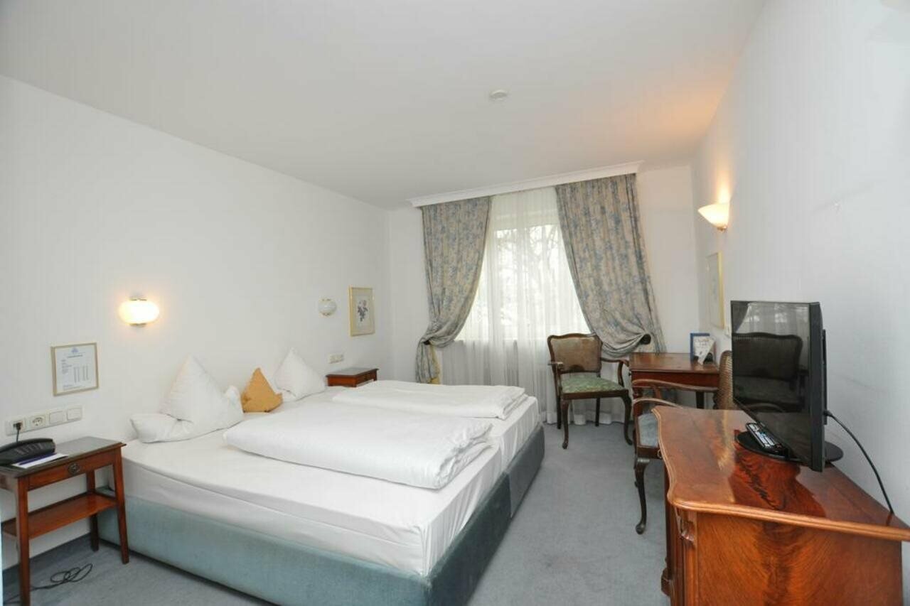 Фото Hotel Altmunchen by Blattl