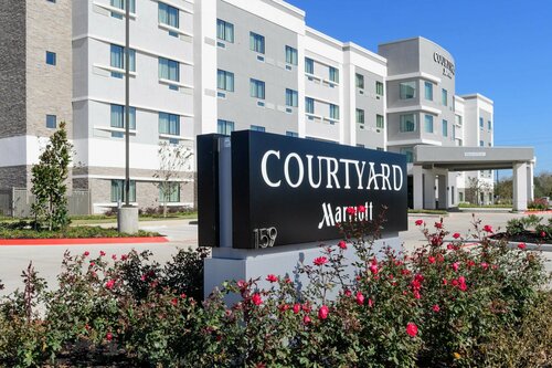 Гостиница Courtyard by Marriott Lake Jackson