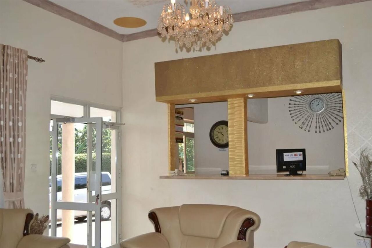 Фото Executive Airport Hotel